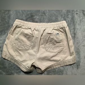 North Face shorts, size Small, beige